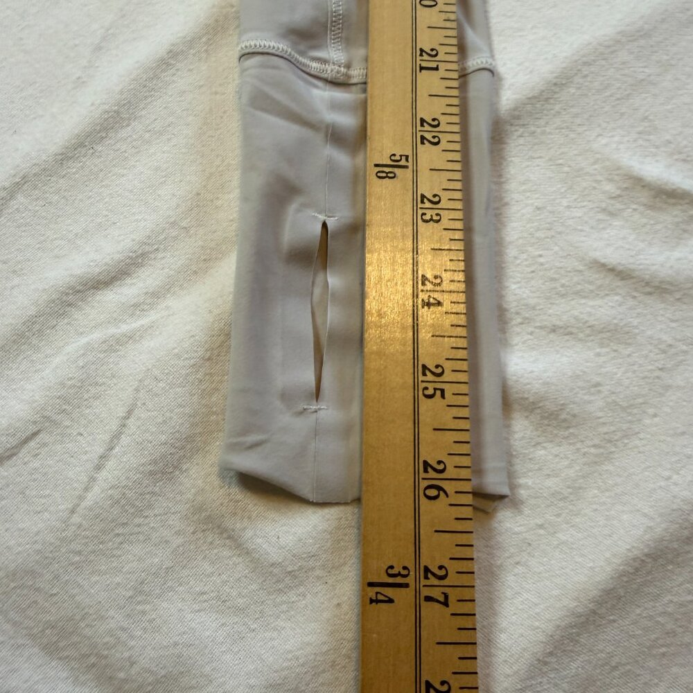 Lululemon‎ Athletica Long Sleeve Shirt Bone? Small? - Picture 9 of 9